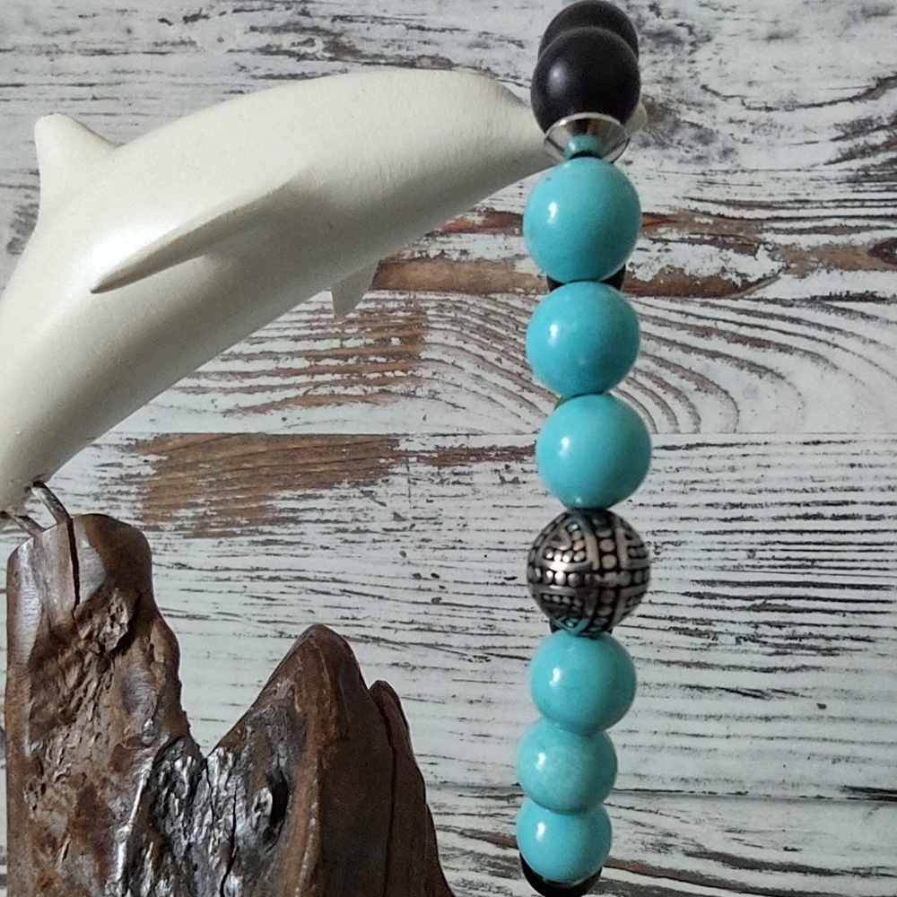 Turquoise Beaded Bracelet with Silver Accent